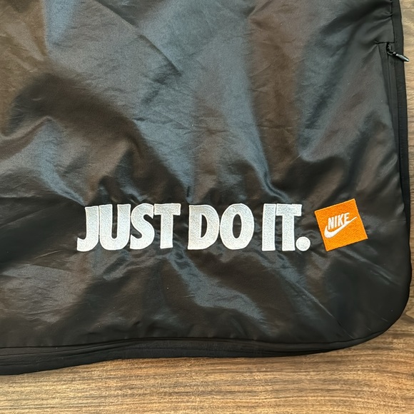COPY - Nike blanket (JUST DO IT) - Picture 2 of 5